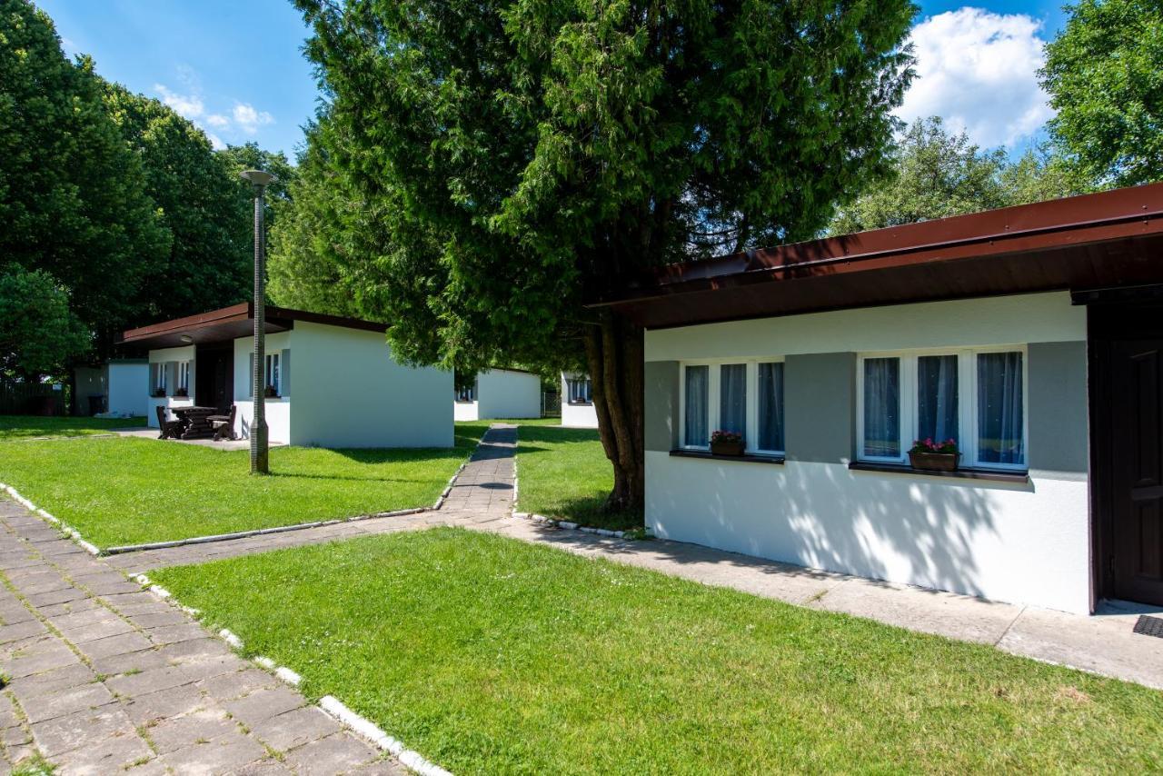 Osrodek Wypoczynkowy Dolomity Hotel Jedwabno Екстериор снимка