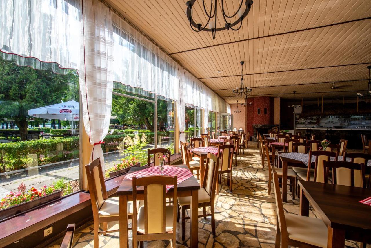 Osrodek Wypoczynkowy Dolomity Hotel Jedwabno Екстериор снимка